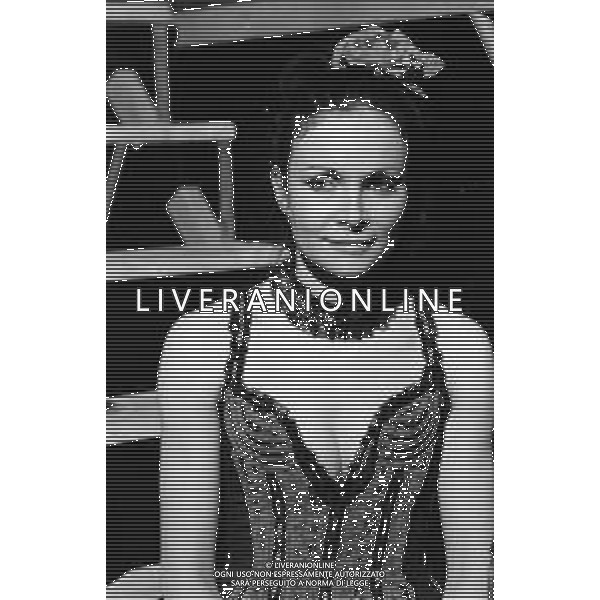 Neg- RETROSPETTIVA MARTINE BROCHARD ATTRICE FRANCESE NELLA FOTO A TEATRO NELLA COMMEDIA DI LAUTREC CON IL MARITO IL REGISTA FRANCO MOLE\' A MILANO NELL\'ANNO 1980 AG ALDO LIVERANI
