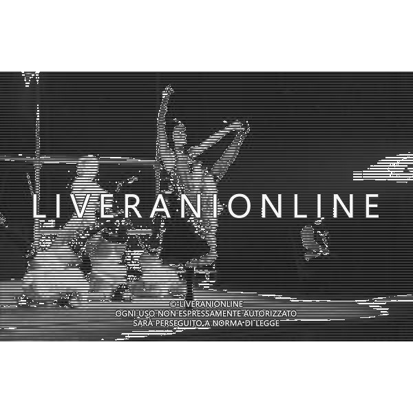 Neg- RETROSPETTIVA MARTINE BROCHARD ATTRICE FRANCESE NELLA FOTO A TEATRO NELLA COMMEDIA DI LAUTREC CON IL MARITO IL REGISTA FRANCO MOLE\' A MILANO NELL\'ANNO 1980 AG ALDO LIVERANI