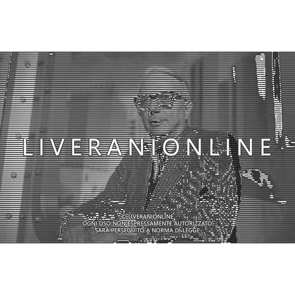 NEG-RETROSPETTIVA ENZO BIAGI GIORNALISTA E SCRITTORE E CONDUTTORE TELEVISIVO NELLA FOTO ENZO BIAGI NELLA TRASMISSIONE TELEVISIVA “SPOT “NELL\'ANNO 1986 A MILANO AG ALDO LIVERANI SAS