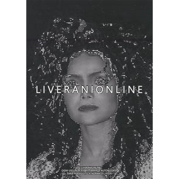 NEG-RETROSPETTIVA LATOYA JACKSON CANTANTE NELLA FOTO LATOYA JACKSON NELL\'ANNO 1989 AG ALDO LIVERANI SAS 