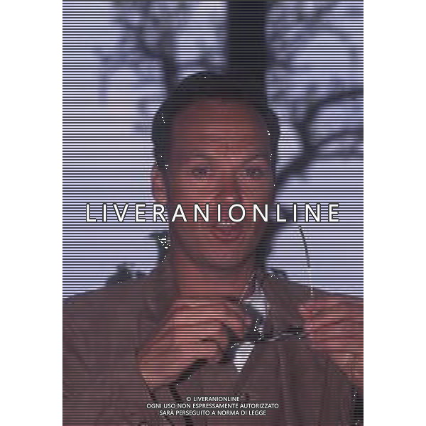 DIAP-RETROSPETTIVA MICHAEL KEATON ATTORE NELLA FOTO MICHAEL KEATON A MILANO NELL\'ANNO 1996 AG ALDO LIVERANI SAS