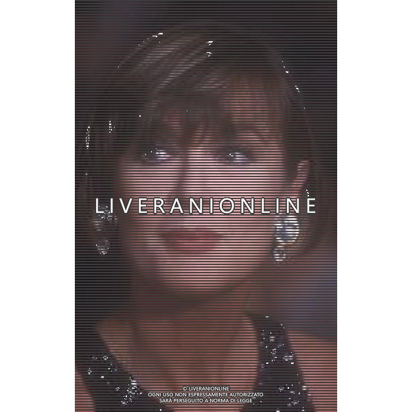 DIAP-RETROSPETTIVA LORETTA GOGGI-CANTANTE-ATTRICE-IMITATRICE-CONDUTTRICE TELEVISIVA E SCRITTRICE NELLA FOTO LORETTA GOGGI NELL\'ANNO 1989 AG ALDO LIVERANI SAS 
