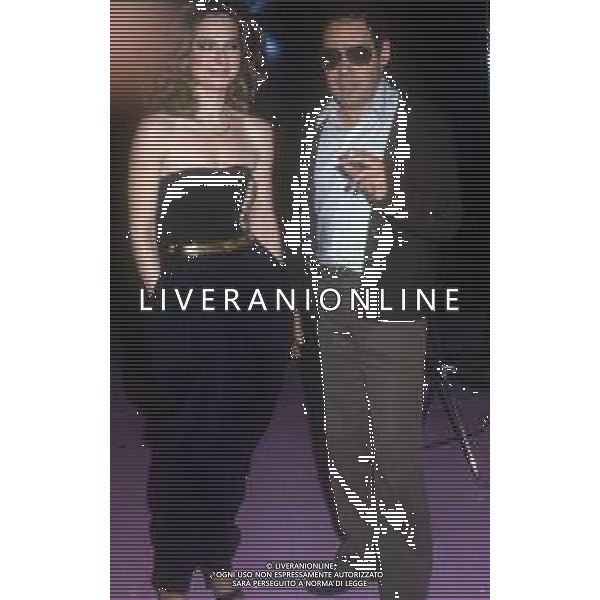 DIAP-RETROSPETTIVA LORETTA GOGGI-CANTANTE-ATTRICE-IMITATRICE-CONDUTTRICE TELEVISIVA E SCRITTRICE NELLA FOTO LORETTA GOGGI CON GIANNI BONCOMPAGNI NELL\'ANNO 1981 AG ALDO LIVERANI SAS 