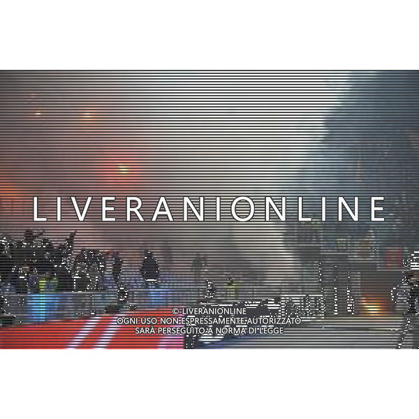 Lazio vs Roma - Coppa Italia Frecciarossa - Quarti di finale - Stadio Olimpico - Roma 10-01-2024 nella foto Scontri sugli spalti tra i tifosi - fumogeni ©Federico Gaetano/AGENZIA ALDO LIVERANI SAS