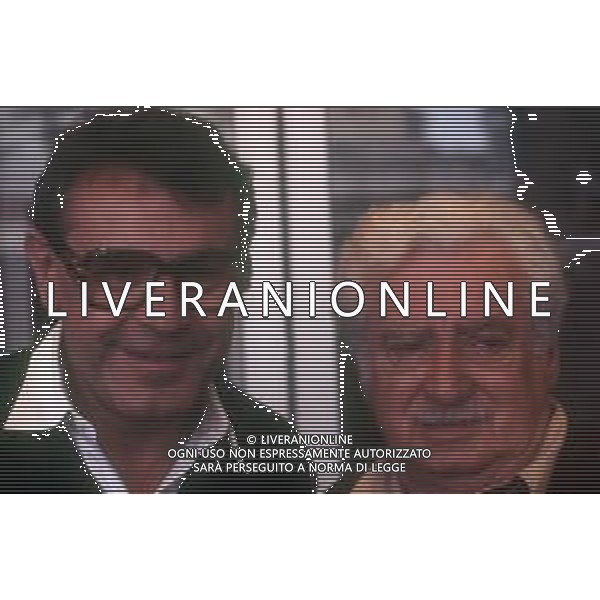 DIAP-RETROSPETTIVA SIMON FORMAN REGISTA NELLA FOTO SIMON FORMAN CON JORGE AMADO A CANNES NELL\'ANNO 1985 AG ALDO LIVERANI SAS 