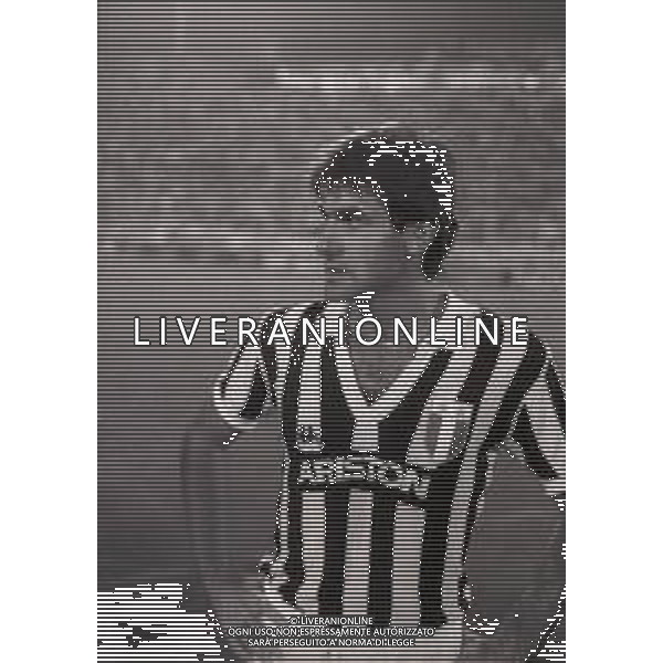 NEG-RETROSPETTIVA MASSIMO BRIASCHI CALCIATORE NELLA FOTO MASSIMO BRIASCHI CON LA MAGLIA DELLA JUVENTUS NELL\'ANNO 1984-1985 AG ALDO LIVERANI SAS