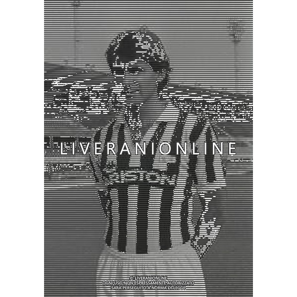 NEG-RETROSPETTIVA MASSIMO BRIASCHI CALCIATORE NELLA FOTO MASSIMO BRIASCHI CON LA MAGLIA DELLA JUVENTUS NELL\'ANNO 1986-1987 AG ALDO LIVERANI SAS 