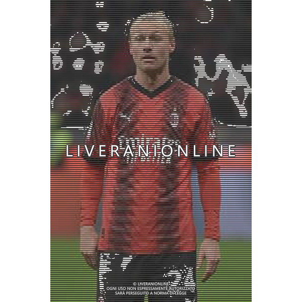 Milan vs Atalanta nella foto Simon Kjaer (Milan) Milano 10-01-2024 Stadio Giuseppe Meazza - San Siro Coppa Italia Frecciarossa - quarti di finale foto Roberto Garavaglia/Agenzia Aldo Liverani sas