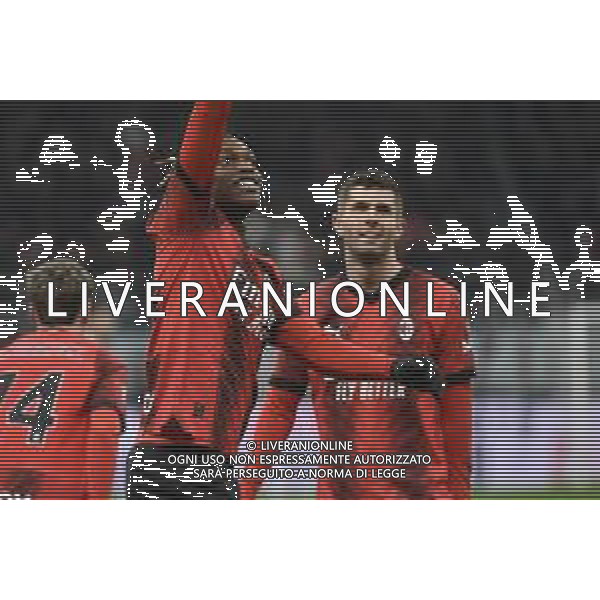 Milan vs Atalanta nella foto Rafael Leao (Milan) e sulla DX Christian Mate Pulisic (Milan) Milano 10-01-2024 Stadio Giuseppe Meazza - San Siro Coppa Italia Frecciarossa - quarti di finale foto Roberto Garavaglia/Agenzia Aldo Liverani sas
