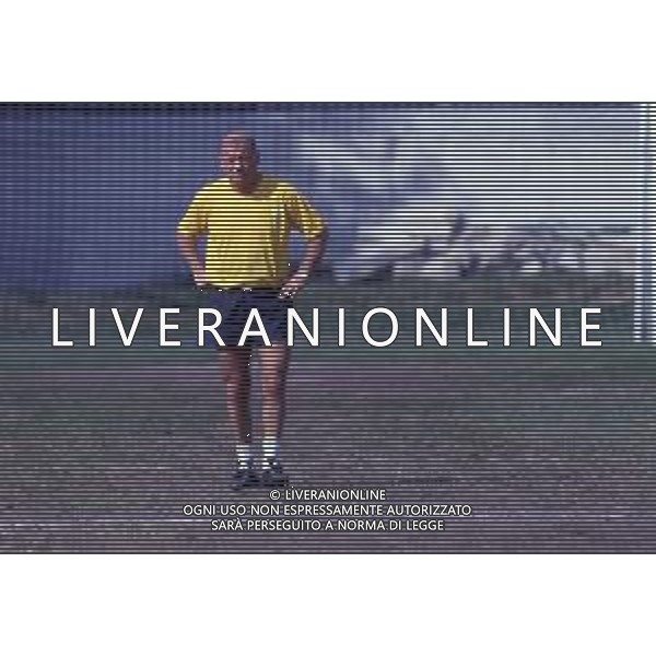 DIAP-RETROSPETTIVA EUGENIO BERSELLINI ALLENATORE CALCIO NELLA FOTO EUGENIO BERSELLINI ALLENATORE ASCOLI CALCIO NELL\'ANNO 1989-1990 AG ALDO LIVERANI SAS  