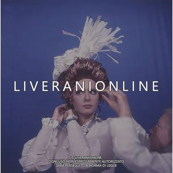 DIAP-RETROSPETTIVA LORETTA GOGGI-CANTANTE-ATTRICE-IMITATRICE-CONDUTTRICE TELEVISIVA E SCRITTRICE NELLA FOTO LORETTA GOGGI  AG ALDO LIVERANI SAS 