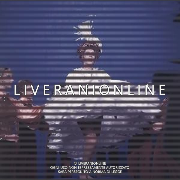 DIAP-RETROSPETTIVA LORETTA GOGGI-CANTANTE-ATTRICE-IMITATRICE-CONDUTTRICE TELEVISIVA E SCRITTRICE NELLA FOTO LORETTA GOGGI  AG ALDO LIVERANI SAS 