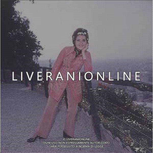 DIAP-RETROSPETTIVA LORETTA GOGGI-CANTANTE-ATTRICE-IMITATRICE-CONDUTTRICE TELEVISIVA E SCRITTRICE NELLA FOTO LORETTA GOGGI  AG ALDO LIVERANI SAS 