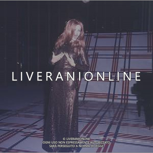 DIAP-RETROSPETTIVA LORETTA GOGGI-CANTANTE-ATTRICE-IMITATRICE-CONDUTTRICE TELEVISIVA E SCRITTRICE NELLA FOTO LORETTA GOGGI  AG ALDO LIVERANI SAS 