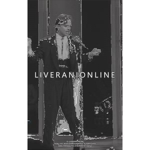 NEG-RETROSPETTIVA MIGUEL BOSE\' CANTANTE NELLA FOTO MIGUEL BOSE\' NELL\'ANNO 1986 A NAXOS AG ALDO LIVERANI SAS 