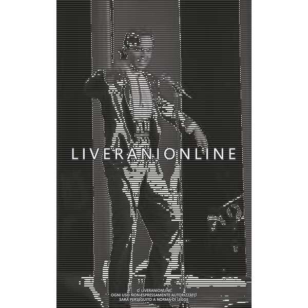NEG-RETROSPETTIVA MIGUEL BOSE\' CANTANTE NELLA FOTO MIGUEL BOSE\' NELL\'ANNO 1986 A NAXOS AG ALDO LIVERANI SAS 