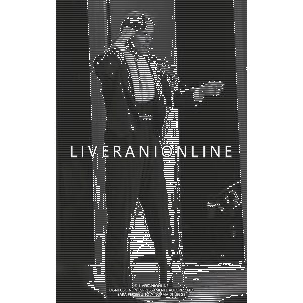 NEG-RETROSPETTIVA MIGUEL BOSE\' CANTANTE NELLA FOTO MIGUEL BOSE\' NELL\'ANNO 1986 A NAXOS AG ALDO LIVERANI SAS 