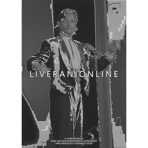 NEG-RETROSPETTIVA MIGUEL BOSE\' CANTANTE NELLA FOTO MIGUEL BOSE\' NELL\'ANNO 1986 A NAXOS AG ALDO LIVERANI SAS 