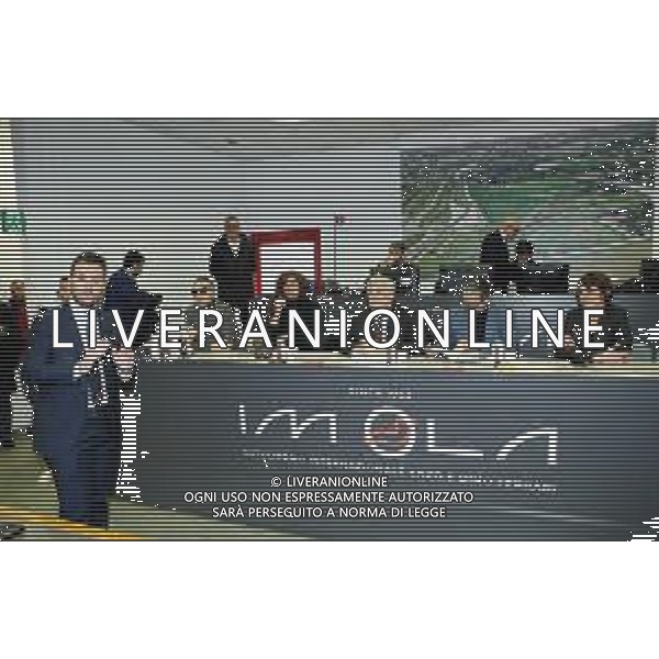 IMOLA 13 01 2024 AUTODROMO ENZO E DINO FERRARI ANTONIO TAJANI MINISTRO DEGLI AFFARI ESTERI IN VISITA NELLA FOTO SINDACO MARCO PANIERI COMUNICA A MINISTRO DEGLI AFFARI ESTERI ANTONIO TAJANI E MINISTRO ANNA MARIA BERNINI IL CALENDARIO DEGLI EVENTI 2024 IN PROGRAMMA AL AUTODROMO ©SANNA/AGENZIA ALDO LIVERANI SAS