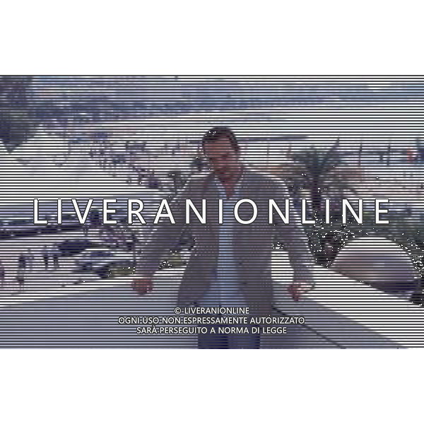 DIAP-RETROSPETTIVA MIGUEL BOSE\' CANTANTE NELLA FOTO MIGUEL BOSE\' NELL\'ANNO 1997 A CANNES AG ALDO LIVERANI SAS  