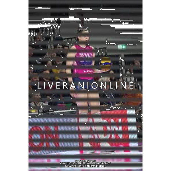 Savino Del Bene Scandicci vs Allianz Vero Volley Milano Serie A1 Tigotà - Palazzo Wanny - Firenze 13.01.2024 nella foto Dana Rette alla battuta ©Daniele Mannelli/AGENZIA ALDO LIVERANI SAS