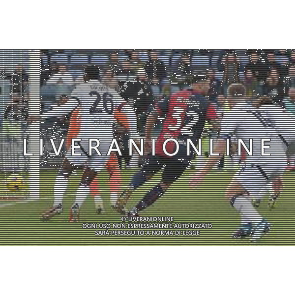 14-1-2024. Cagliari calcio- Bologna F.C. 20¬∞ giornata campionato calcio italiano Serie A 2023/2024, Stadio Unipol Domus Cagliari. Foto Salvatore Moi/Agenzia Aldo Liverani s.as. Nella foto: Gol ed esultanza del Cagliari in casa contro Bologna nello stadio Unipol Domus di Cagliari. Segna: autogol Bologna, Riccardo Calafiori Bologna