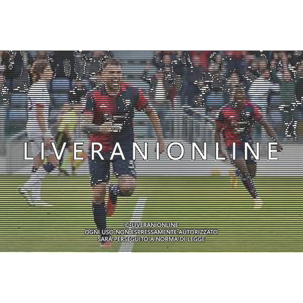 14-1-2024. Cagliari calcio- Bologna F.C. 20¬∞ giornata campionato calcio italiano Serie A 2023/2024, Stadio Unipol Domus Cagliari. Foto Salvatore Moi/Agenzia Aldo Liverani s.as. Nella foto: Gol ed esultanza del Cagliari in casa contro Bologna nello stadio Unipol Domus di Cagliari. Segna: autogol Bologna, Riccardo Calafiori Bologna