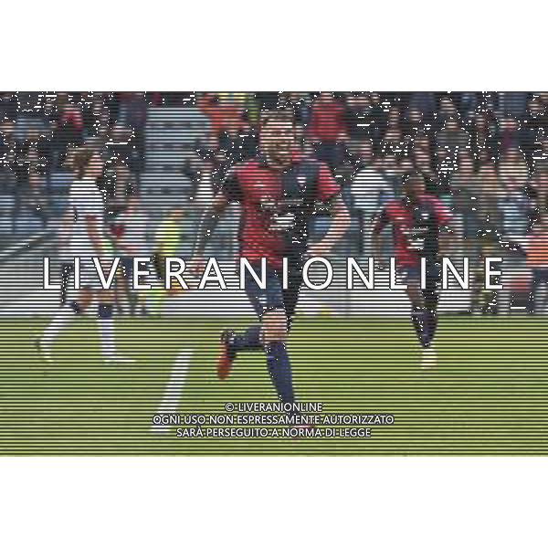 14-1-2024. Cagliari calcio- Bologna F.C. 20¬∞ giornata campionato calcio italiano Serie A 2023/2024, Stadio Unipol Domus Cagliari. Foto Salvatore Moi/Agenzia Aldo Liverani s.as. Nella foto: Gol ed esultanza del Cagliari in casa contro Bologna nello stadio Unipol Domus di Cagliari. Segna: autogol Bologna, Riccardo Calafiori Bologna