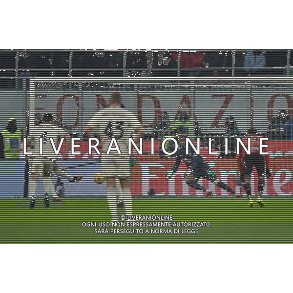 Milan vs Roma nella foto Leandro Paredes (Roma) segna il gol dell\'1 a 2 Milano 14-01-2024 Stadio Giuseppe Meazza - San Siro Campionato Serie A TIM - 20a giornata foto Roberto Garavaglia/Agenzia Aldo Liverani sas/AGENZIA ALDO LIVERANI SAS