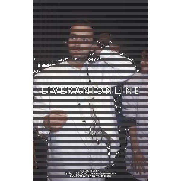 DIAP-RETROSPETTIVA MIGUEL BOSE\' CANTANTE NELLA FOTO ANDIE MACDOWELL- MIGUEL BOSE -ITAKO NARDULLIE MICHAEL YORK A ROMA NELL\'ANNO 1988 PRESENTAZIONE DEL FILM“ IL SEGRETO DEL SAHARA“ AG ALDO LIVERANI SAS