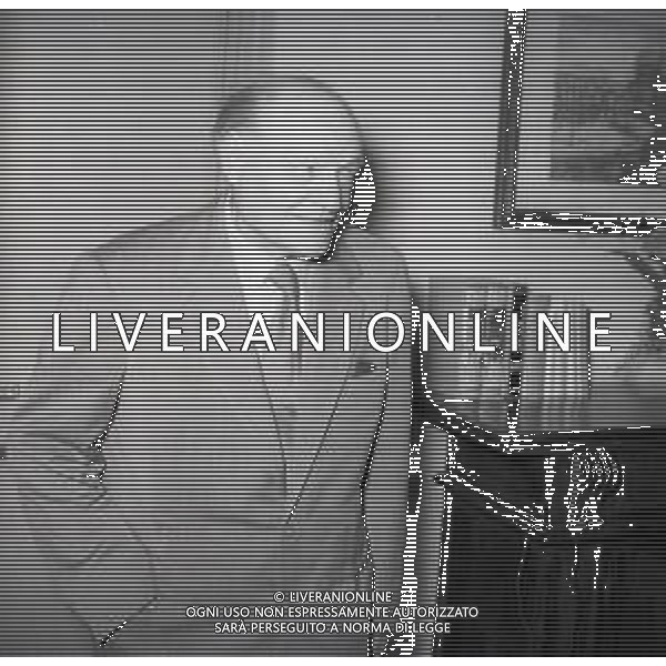 NEG-RETROSPETTIVA GIUSEPPE UNGARETTI POETA-SCRITTORE-TRADUTTORE E GIORNALISTA NELLA FOTO GIUSEPPE UNGARETTI NELL\'ANNO 1956 A ROMA AL PREMIO STREGA FOTO SANDRO VESPASIANI-AG ALDO LIVERANI SAS 