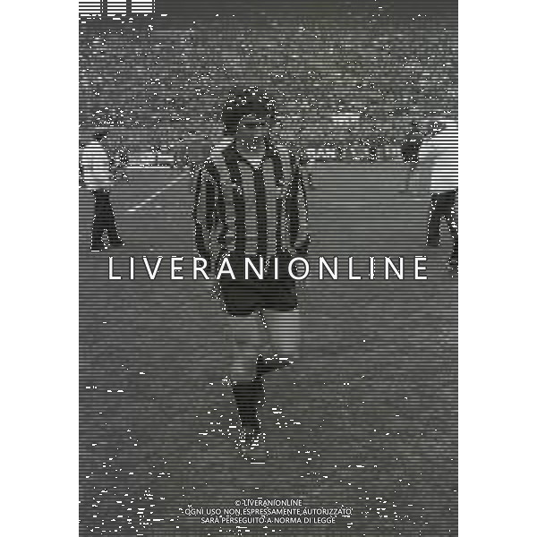 NEG-RETROSPETTIVA EVARISTO BECCALOSSI CALCIATORE NELLA FOTO EVARISTO BECCALOSSI NELL\'ANNO 1979-1980 INTER AG ALDO LIVERANI SAS