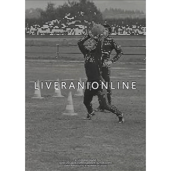 NEG-RETROSPETTIVA EVARISTO BECCALOSSI CALCIATORE NELLA FOTO EVARISTO BECCALOSSI NELL\'ANNO 1979-1980 INTER AG ALDO LIVERANI SAS