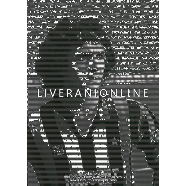 NEG-RETROSPETTIVA EVARISTO BECCALOSSI CALCIATORE NELLA FOTO EVARISTO BECCALOSSI NELL\'ANNO 1981-1982  AG ALDO LIVERANI SAS 