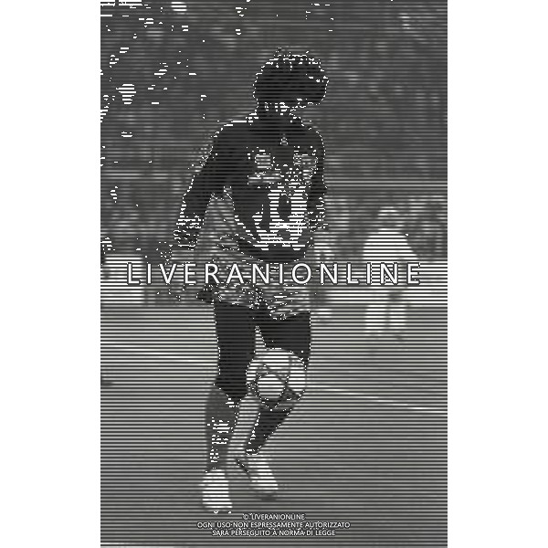 NEG-RETROSPETTIVA EVARISTO BECCALOSSI CALCIATORE NELLA FOTO EVARISTO BECCALOSSI NELL\'ANNO 1982-1983 INTER AG ALDO LIVERANI SAS