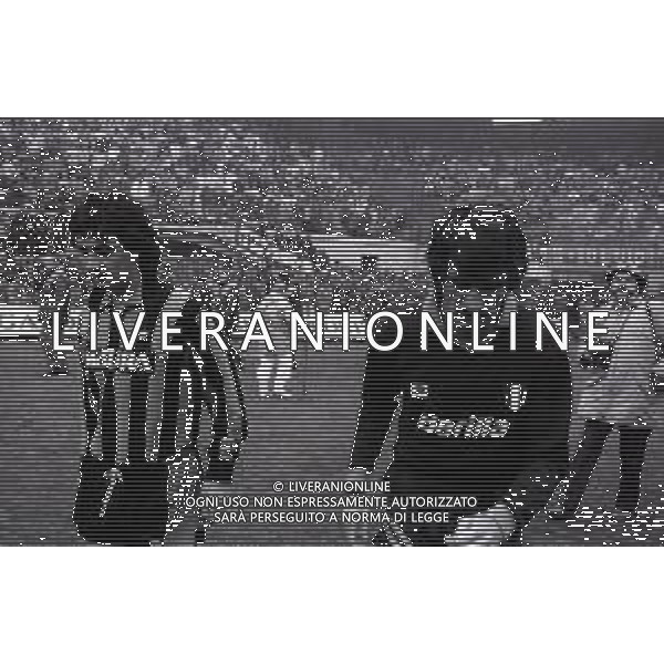 NEG-RETROSPETTIVA EVARISTO BECCALOSSI CALCIATORE NELLA FOTO EVARISTO BECCALOSSI CON ALDOO MALDERA NELL\'ANNO 1983-1984 INTER AG ALDO LIVERANI SAS