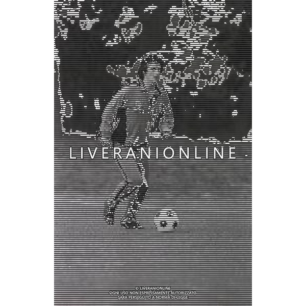 NEG-RETROSPETTIVA EVARISTO BECCALOSSI CALCIATORE NELLA FOTO EVARISTO BECCALOSSI NELL\'ANNO 1983-1984 INTER AG ALDO LIVERANI SAS