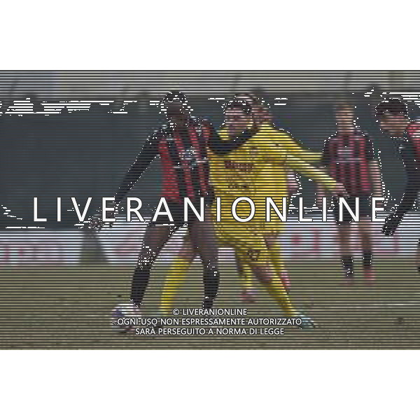 TVRG Sant\'Angelo vs Ravenna nella foto Louie Gomez (Sant\'Angelo) e Matteo Alluci (Ravenna) Sant\'Angelo Lodigiano (LO) 21-01-2024 Stadio comunale Carlo Chiesa Campionato Serie D girone D - 20a giornata foto Roberto Garavaglia/Agenzia Aldo Liverani sas/AGENZIA ALDO LIVERANI SAS