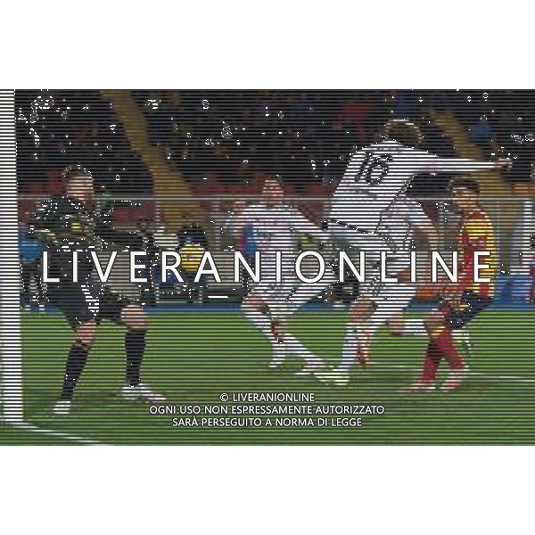 Weston McKennie of Juventus and Dusan Vlahovic of Juventus during the Italian soccer Serie A match US Lecce vs Juventus on January 21, 2024 at Via del Mare Stadium in Lecce, Italy. Photo by Emmanuele Mastrodonato/ag. Aldo Liverani sas/AGENZIA ALDO LIVERANI SAS