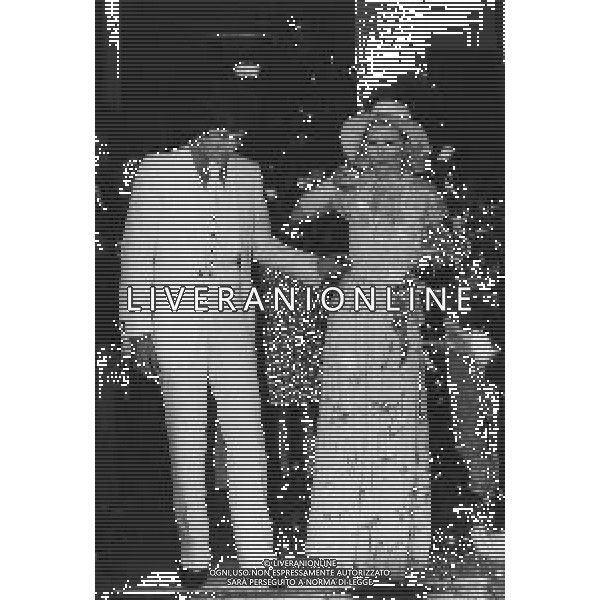 ST-RETROSPETTIVA PAOLA QUATTRINI ATTRICE NELLA FOTO PAOLA QUATTRINI MATRIMONIO CON IL MARITO LUCIANO APPIGNANI IL 10-08-1973 A ROMA IN CAMPIDOGLIO AG ALDO LIVERANI SAS 