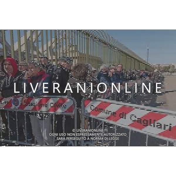 23/1/2024. Camera ardente di Luigi (GIGI) Riva (Rombo di tuono), morto il 22/1/2024, calciatore famoso in tutto il mondo, presso lo stadio Unipol Domus di Cagliari. Gioco nel Cagliari Calcio dello scudetto 1969-1970 e nella nazionale Italiana di calcio. Ad oggi detiene il maggior numero di gol segnati in nazionale. Foto Salvatore Moi/Agenzia Aldo Liverani s.as. Nella foto: Tifosi Cagliari Calcio, attendono ingresso nella camera ardente, per salutare la salma di Luigi (GIGI) Riva ©MOI SALVATORE/AGENZIA ALDO LIVERANI SAS