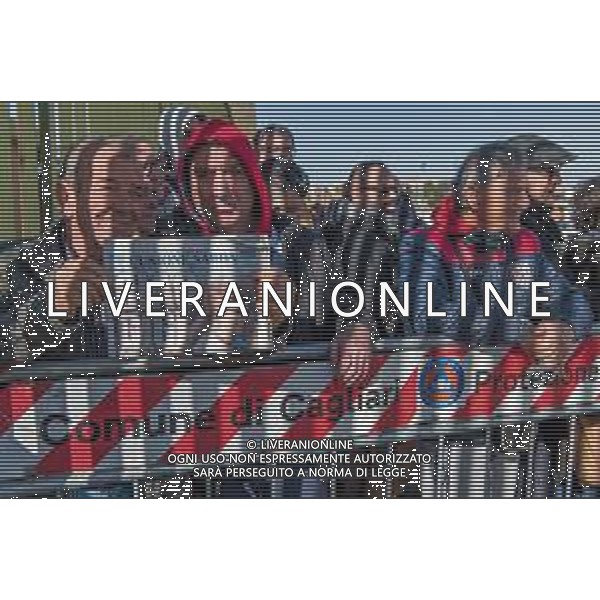 23/1/2024. Camera ardente di Luigi (GIGI) Riva (Rombo di tuono), morto il 22/1/2024, calciatore famoso in tutto il mondo, presso lo stadio Unipol Domus di Cagliari. Gioco nel Cagliari Calcio dello scudetto 1969-1970 e nella nazionale Italiana di calcio. Ad oggi detiene il maggior numero di gol segnati in nazionale. Foto Salvatore Moi/Agenzia Aldo Liverani s.as. Nella foto: Tifosi Cagliari Calcio, attendono ingresso nella camera ardente, per salutare la salma di Luigi (GIGI) Riva ©MOI SALVATORE/AGENZIA ALDO LIVERANI SAS