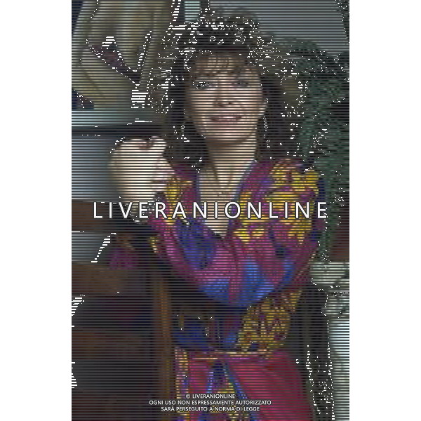 DIAP--RETROSPETTIVA PAOLA QUATTRINI ATTRICE NELLA FOTO PAOLA QUATTRINI NELL\'ANNO 1982 A MILANO NELLA SUA CASA AG ALDO LIVERANI SAS