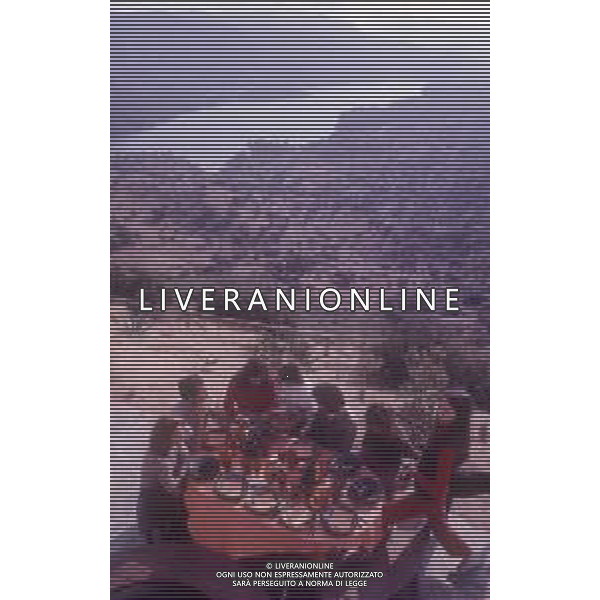 DIAP-RETROSPETTIVA MIGUEL BOSE\' CANTANTE NELLA FOTO MIGUEL BOSE\' CON LA FAMIGLIA LUCIA BOSE\' E LUIS MIGUEL DOMINGUIN AG ALDO LIVERANI SAS 