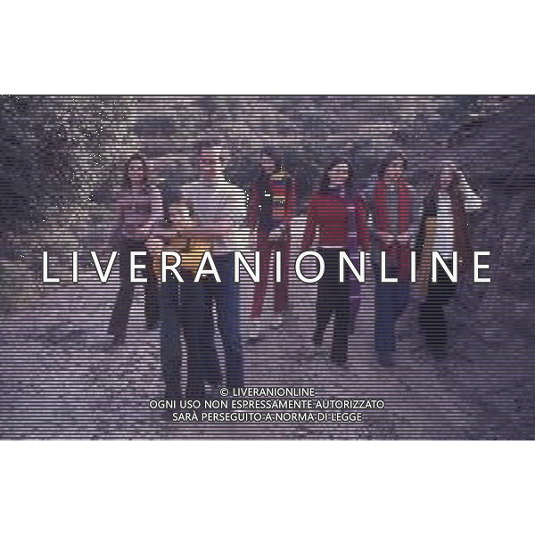 DIAP-RETROSPETTIVA MIGUEL BOSE\' CANTANTE NELLA FOTO MIGUEL BOSE\' CON LA FAMIGLIA LUCIA BOSE\' E LUIS MIGUEL DOMINGUIN AG ALDO LIVERANI SAS 