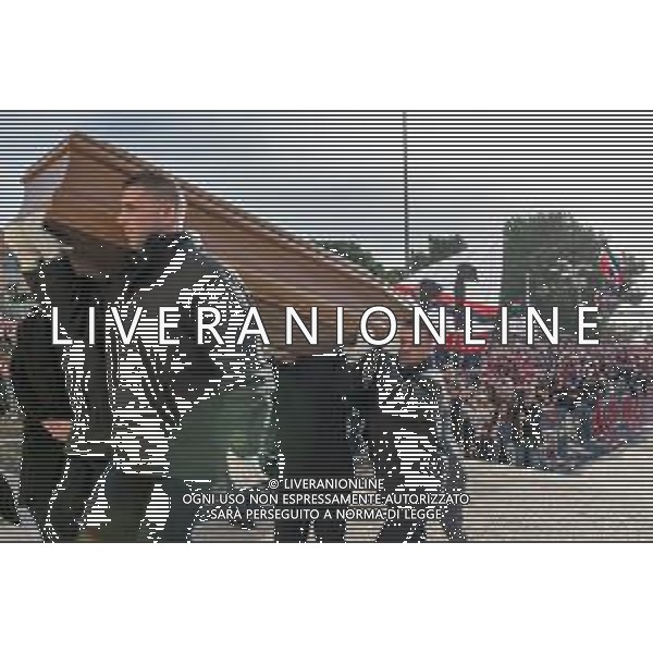 24/1/2024. Funerali di Luigi Riva (Rombo di tuono), norto il 22/1/2024, calciatore famoso in tutto il mondo, presso Basilica Madonna N.S. di Bonaria in Cagliari. Giocatore nel Cagliari Calcio dello scudetto 1969-1970 e nella nazionale Italiana di calcio. Ad oggi detiene il maggior numero di gol segnati in nazionale. Foto Salvatore Moi/Agenzia Aldo Liverani s.as. Nella foto: Bara di Luigi Riva