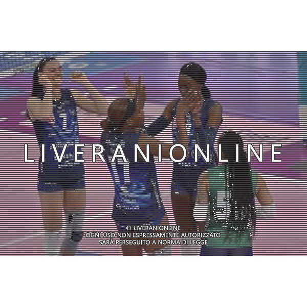 TVRG Allianz Vero Volley Milano vs Aeroitalia Smi Roma nella foto esultanza Vero Volley Milano dopo un punto Milano 24-01-2024 Allianz Cloud Coppa Italia A1 Frecciarossa - quarti di finale foto Roberto Garavaglia/Agenzia Aldo Liverani sas