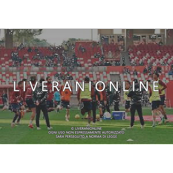 Players of AC Reggiana 1919 warms up during the Italian Serie B match SSC Bari vs AC Reggiana 1919 on January 27, 2024 at the San Nicola stadium in Bari, Italy. Photo by Emmanuele Mastrodonato/ag. Aldo Liverani sas/AGENZIA ALDO LIVERANI SAS