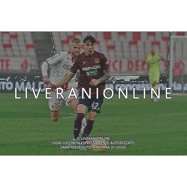 Alessandro Bianco of Reggiana and Giuseppe Sibilli of SSC Bari during the Italian Serie B match SSC Bari vs AC Reggiana 1919 on January 27, 2024 at the San Nicola stadium in Bari, Italy. Photo by Emmanuele Mastrodonato/ag. Aldo Liverani sas/AGENZIA ALDO LIVERANI SAS/AGENZIA ALDO LIVERANI SAS