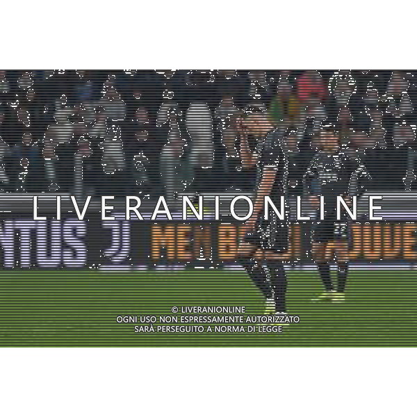 Torino 27.01.2024 Allianz Stadium @Manuela Viganti/Ag. Aldo Liverani sas Juventus vs Empoli Campionato Calcio Serie A TIM 2023/2024 22a giornata Nella foto: l\'arbitro livio marinelli dopo una revisione al var estrae il cartellino rosso per l\'espulsione di arkadiusz milik che esce dal campo ©Manuela Viganti/AGENZIA ALDO LIVERANI SAS